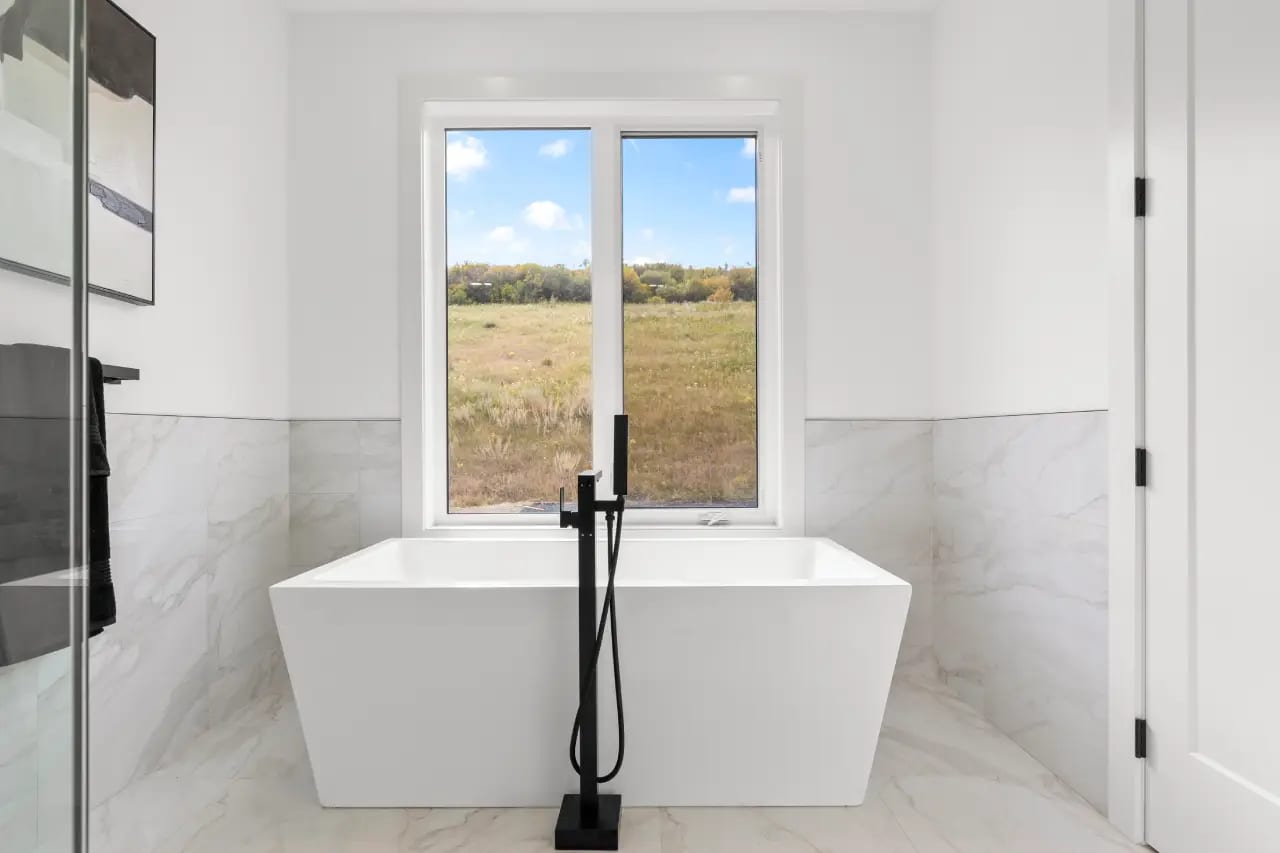 Photo-of-a-Bathroom-Photos-4-Real-Estate-06.webp